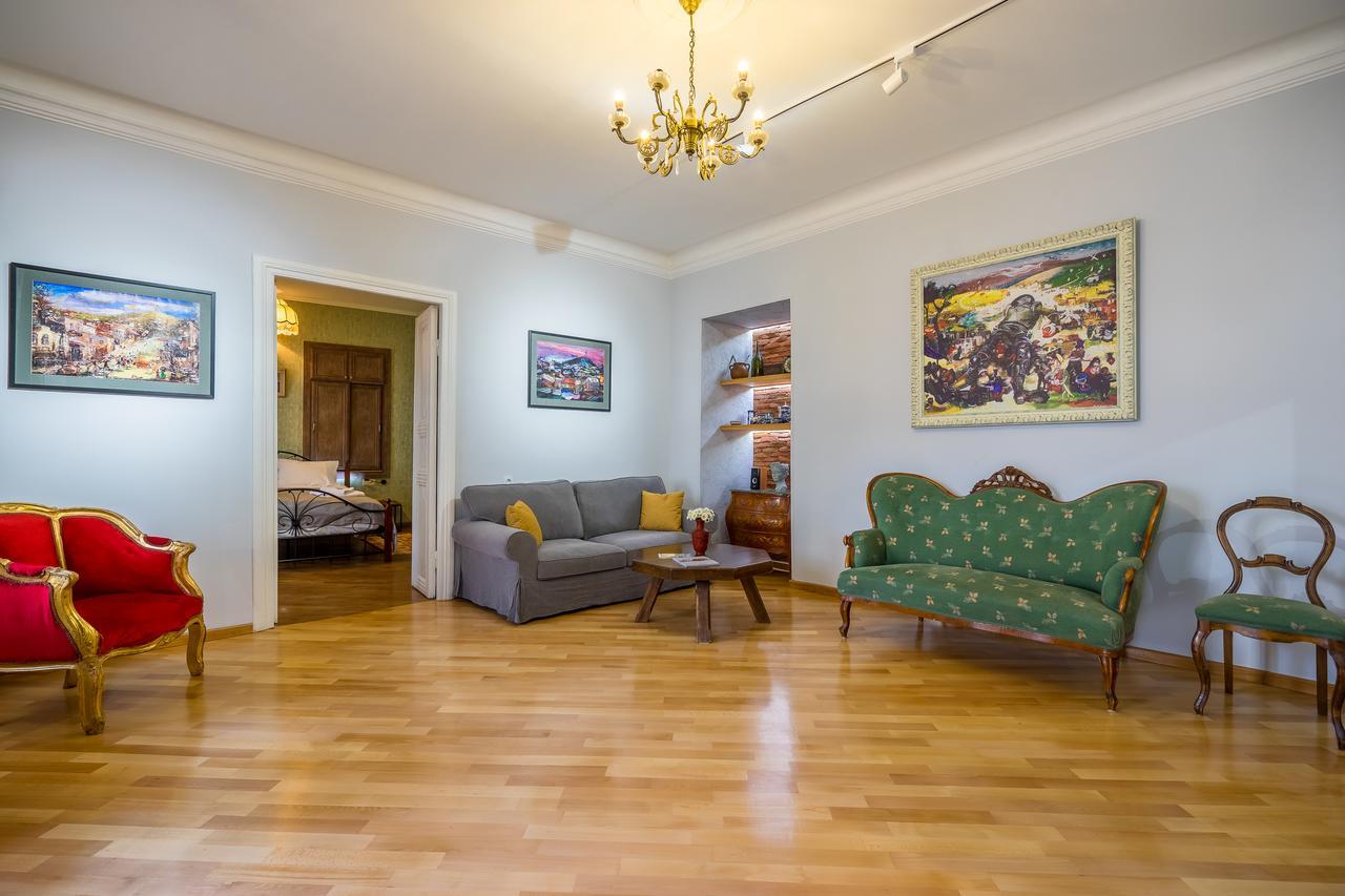 Gallery Apartment Tiflis Exterior foto